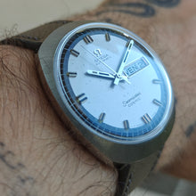 Charger l'image dans la galerie, Omega Seamaster Coscmic automatique
