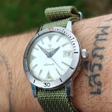 Charger l'image dans la galerie, Zodiac Sea wolf automatique diver blanche
