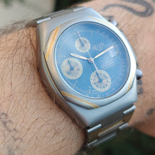 Charger l'image dans la galerie, Heuer Titanium chronographe automatique lwo 283
