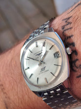 Load image into Gallery viewer, Longines Ultra-chron automatique
