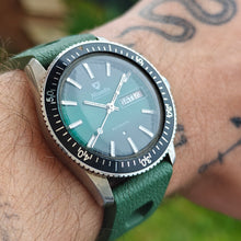 Load image into Gallery viewer, Nivada compensamatic automatique Diver

