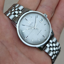 Charger l&#39;image dans la galerie, Omega Seamaster automatique crosshair Cal 565
