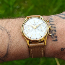 Charger l'image dans la galerie, Chronographe Heuer 3645 Valjoux 92
