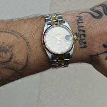 Charger l&#39;image dans la galerie, Tudor prince date automatique
