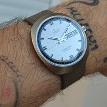 Charger l'image dans la galerie, Omega Seamaster Coscmic automatique
