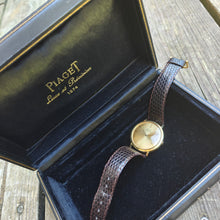 Charger l'image dans la galerie, Piaget 12p1 automatique or 18k
