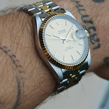 Charger l&#39;image dans la galerie, Tudor prince date automatique
