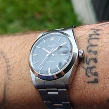 Charger l&#39;image dans la galerie, Rolex Oysterdate Précision 6694 black dial
