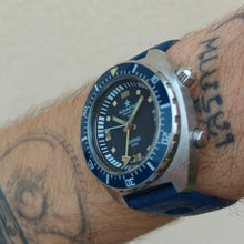 Load image into Gallery viewer, Aquastar Benthos 500 automatique
