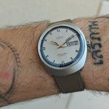 Charger l'image dans la galerie, Omega Seamaster Coscmic automatique
