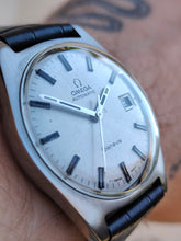 Load image into Gallery viewer, Omega Genève 166.041 automatique de 1971
