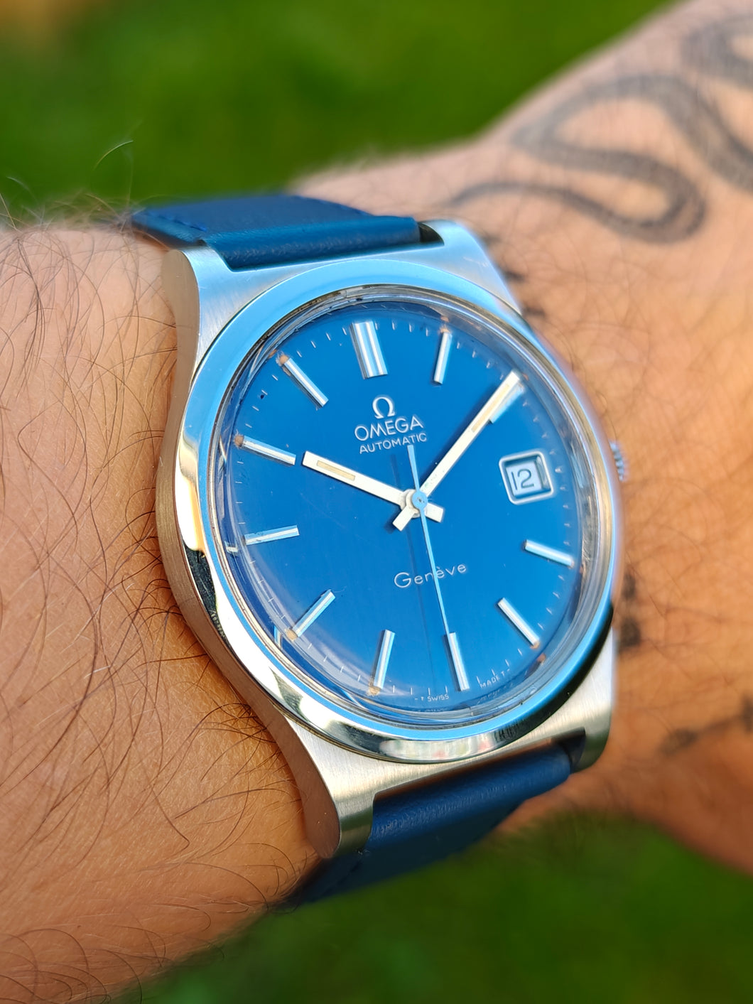 Omega Genève automatique dial bleu