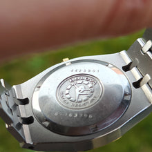 Load image into Gallery viewer, Bulova Royal Oak automatique
