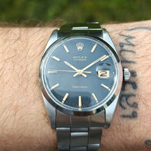 Charger l'image dans la galerie, Rolex Oysterdate Précision 6694 gilt dial
