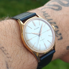 Charger l&#39;image dans la galerie, Nivada crosshair dial
