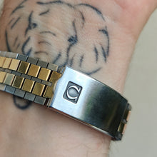 Load image into Gallery viewer, Omega Seamaster quartz day date
