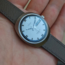 Charger l'image dans la galerie, Omega Seamaster Coscmic automatique
