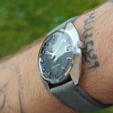 Load image into Gallery viewer, Longines Ultra chron c shape automatique crosshair
