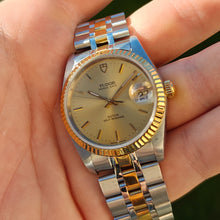 Charger l&#39;image dans la galerie, Tudor Prince date
