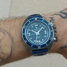 Load image into Gallery viewer, Aquastar Benthos 500 automatique
