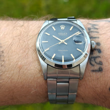 Charger l'image dans la galerie, Rolex Oysterdate Précision 6694 gilt dial
