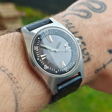 Charger l'image dans la galerie, Aquastar 63 1701 automatique diver
