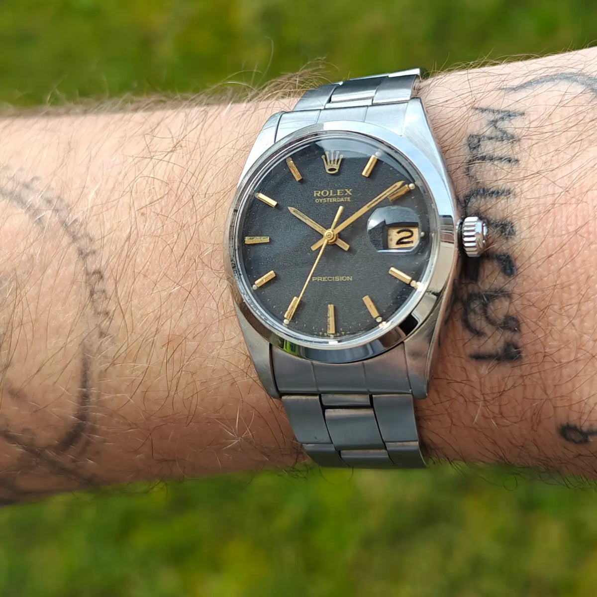 Rolex Oysterdate Précision 6694 gilt dial