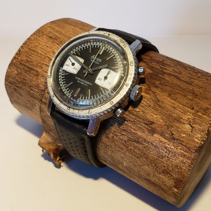 Chronographe Bessa équipé d'un Valjoux 7733 révisé 38mm hors couronne