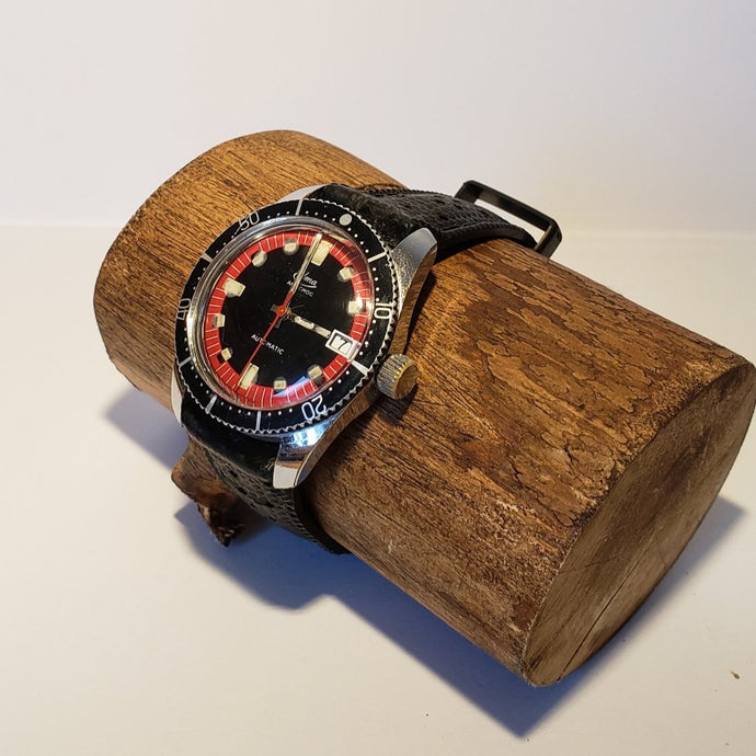 Montre de plongée automatique Elma équipée d'un mouvement FE