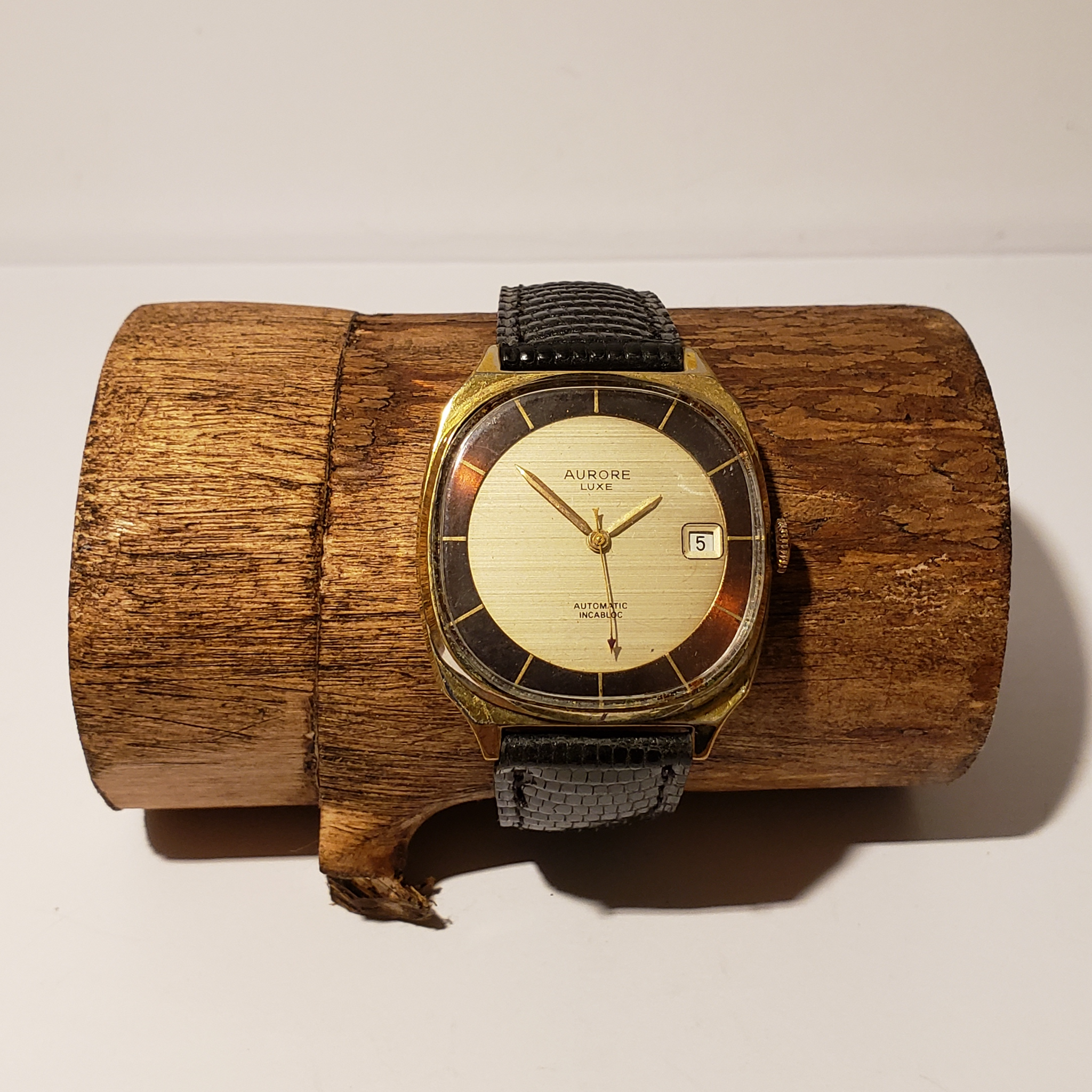 Montre aurore vintage hotsell